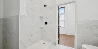 1637 W GIRARD Avenue Gallery 8