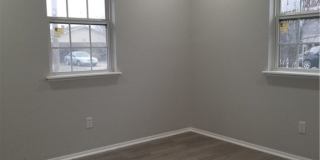 907 SE H Street Gallery 13