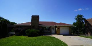 1092 Greentree Road Gallery 1