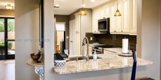 437 Prestwick Ln Gallery 2
