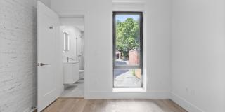 4 Bed 4 Bath - Brookline Gallery 13