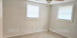 5304 Penguin Drive Gallery 10