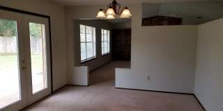 LARGE HOME IN COLONIAL PARK Gallery 6