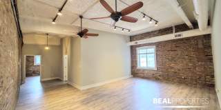 2320 N Damen Ave Gallery 1