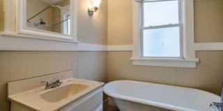 223 Virgil Avenue Gallery 6