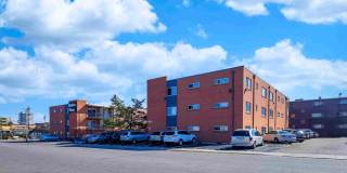 Bellaire Plaza Gallery 16