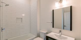 Luxury Northern Liberties Condo Gallery 19