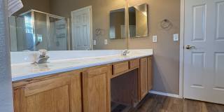 Cozy 3 Bed 2 Bath with Enclosed Den! Cozy 3 Bed 2 Bath with Enclosed Den! Gallery 27