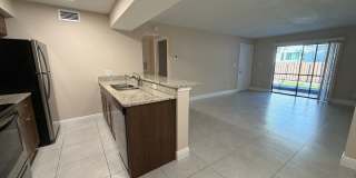 ANNUAL RENTAL - 2 BED / 2 BATH CONDO AT MYSTIC GARDENS Gallery 4
