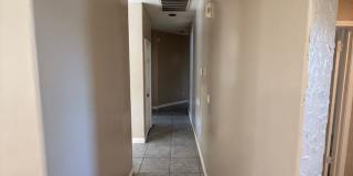 Elegant 3-Bedroom Home in Seven Oaks Gallery 19
