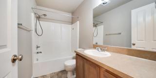 Stunning townhouse in Canby- 3 bed / 2.5 bath , garage, AC Gallery 24
