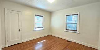 $2,995 - 5 Bed / 3 Bath Stunning and Spacious Home on South Hill Gallery 25