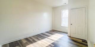 608 Halifax St Gallery 20