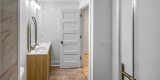 316 W 40th Street unit: D Gallery 16