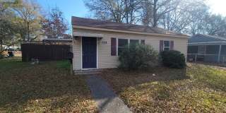 Very nice 2 bedroom/1 bath home with Central Air & Heat! Very nice 2 bedroom/1 bath home with Central Air & Heat! Gallery 1
