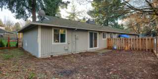 Renovated 2BD/1BA Duplex | Single-Level | Stoneridge – Tualatin Gallery 21