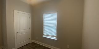 8461 Laredo Street Gallery 12