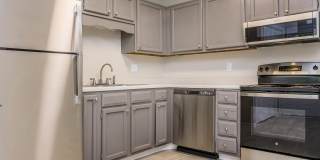 Lexington Village Gallery 10