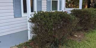 Room in 4 Bedroom Home at Karl Ct Gallery 1