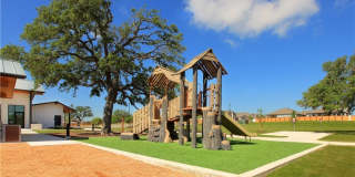 1546 Escarpment Gallery 33