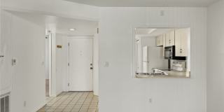 4620 SE 5th Place unit: 106 Gallery 8