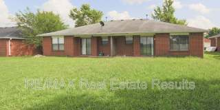 2223 W Roselawn St Gallery 23