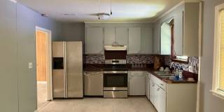 Freshly Updated West Ashley Rental w/ Huge Fenced Yard Gallery 6