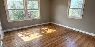 Spacious 2 bedroom Townhouse for rent!! Spacious 2 bedroom Townhouse for rent!! Gallery 6