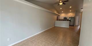 1020/1022 NE 8th Place Gallery 16