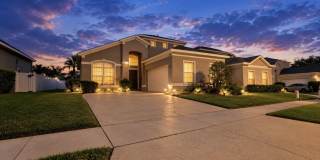 209 CASTLEMAIN Circle Gallery 1