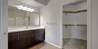 The Metro Apartments Gallery 29