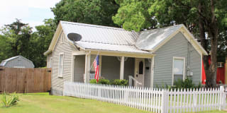 704 East Academy Street Gallery 1