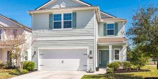 Beautiful 4 Bedroom 2.5 Baths Homes Gallery 1