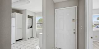 Quaint 2BR/2BA Citrus Park End Unit Condo in Hampton Park Gallery 9