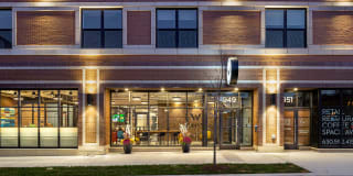 Wrigleyville Lofts Gallery 8