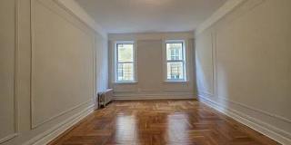 233 W 233 St Gallery 7