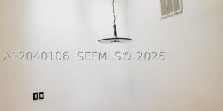 2566 N Nob Hill Rd Gallery 6