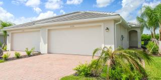 ** NEW CONSTRUCTION ORANGE BLOSSOM GROVES VILLAS ** 2 BEDROOMS\2.5 BATHROOMS UNFURNISHED ANNUAL HOME - MEDIUM DOG FRIENDLY ** Gallery 11