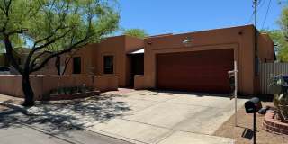 Unique 3Bdm 2Ba home is located in a great central location Gallery 6