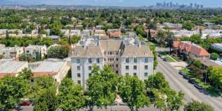308 N Sycamore Gallery 21