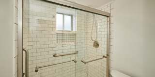 7074 N RIDGE Boulevard Gallery 19