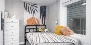 Montclair Apartments - Student Housing Gallery 6