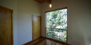 Light-Filled Contemporary Townhome Near Downtown Seattle! Gallery 6