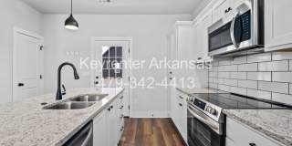 Beautiful and Modern Home! Gallery 13