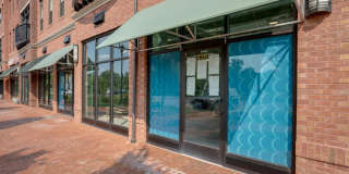 412 MADISON TRADE Plaza SE Gallery 8