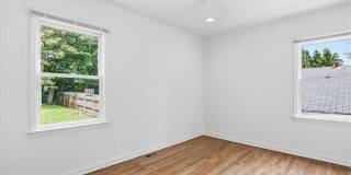 1464 Hawthorne Avenue NW Gallery 29