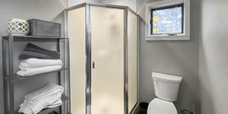 Portland Loft: Fully Furnished Loft Living with views of the golf course $300 Utility Fee Gallery 8
