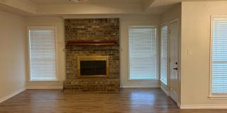 3/2/2 REMODELED BATHROOMS!  Beautiful! Gallery 27