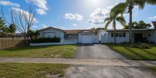 2100 N 52ND AVE HOLLYWOOD, FL 33021 2100 N 52ND AVE HOLLYWOOD, FL 33021 Gallery 1