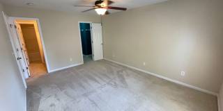 Beautiful 2 bed 2.5 bath brick townhome in Apex Gallery 12